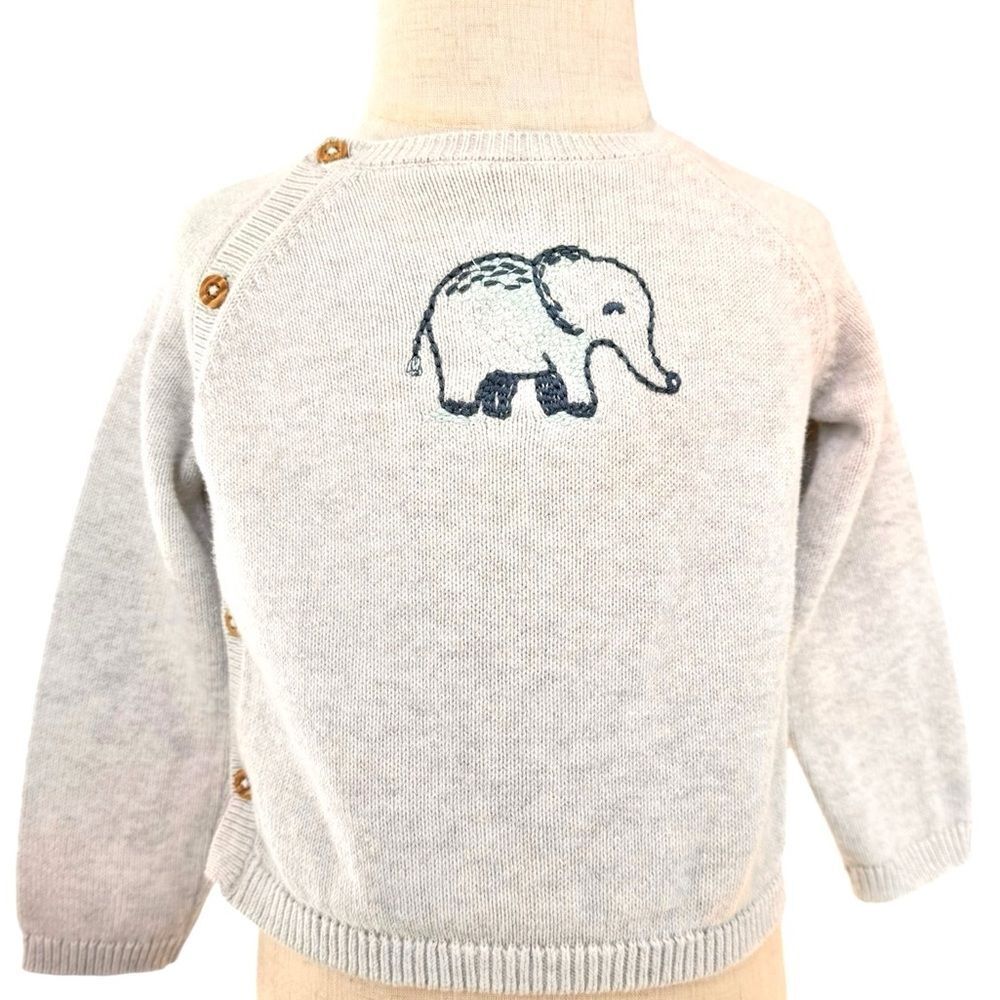 Carter’s Baby Boy Long Sleeve Elephant Embroidered Gray Sweater. 9 Months.